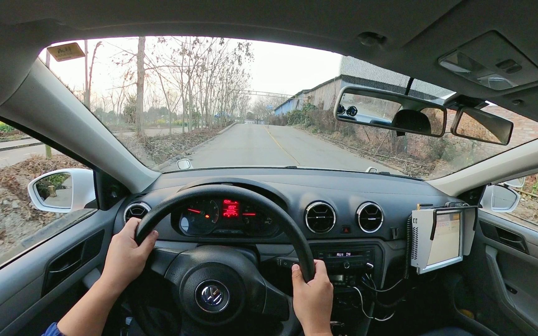 手动挡科二三次没过,现在教练告知我下个月不做了