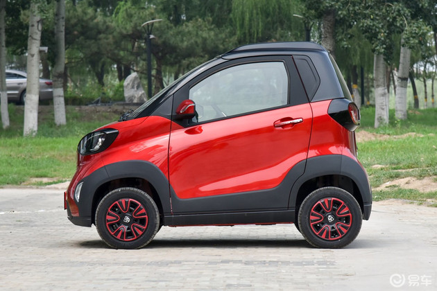 宝骏e100/e200新车型上市 售价4.98-6.48万元