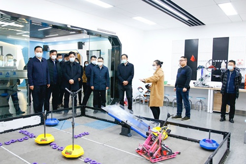 教育部副部长宋德民一行调研南京市雨花台中学