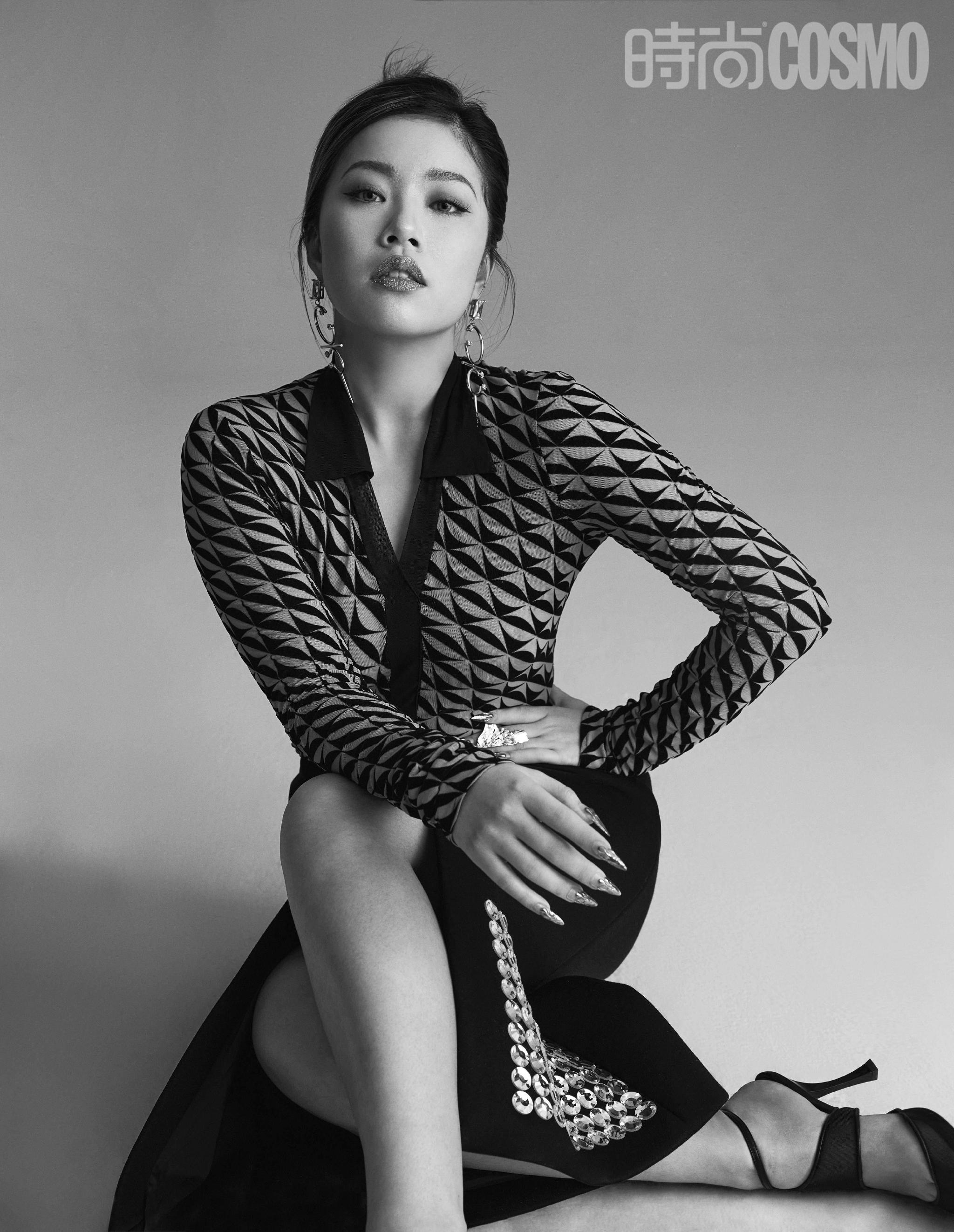 看综艺初恋组约会持续上分,@王菊 设计粉色桃心甲助攻恋爱心情