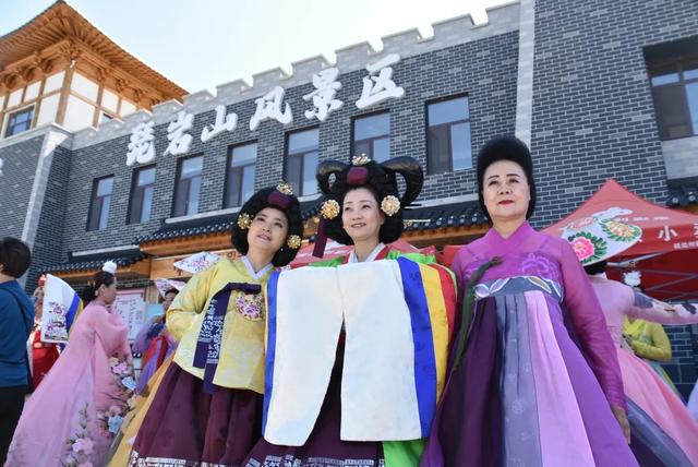 瞧,延边人欢度州庆的热闹场面