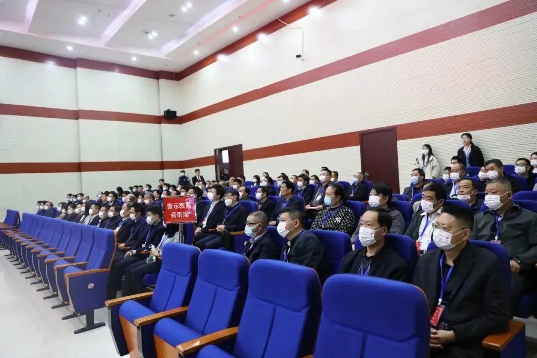 吉安市国资委原党工委书记主任娄致文受贿案一审开庭