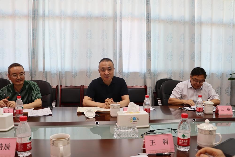 市科技和人才局党组书记,局长曾焱莅临川大泸州产研院指导工作