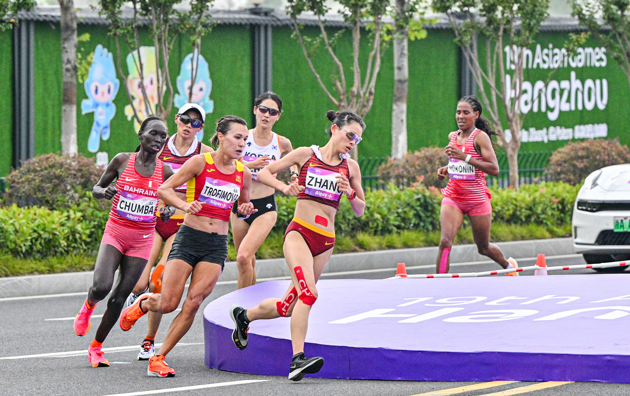 田径——女子马拉松决赛赛况(5)