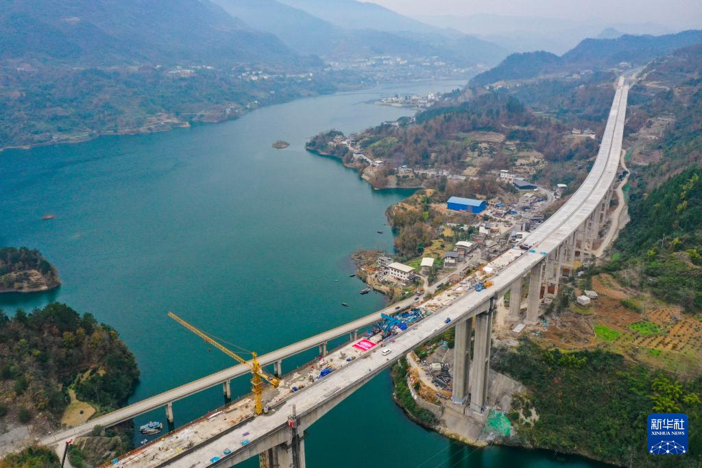 渝湘高速公路图片