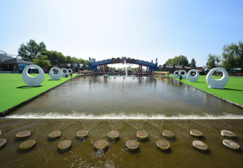 黑龙江省牡丹江市海林市新安朝鲜族镇境内有亿龙水上风情园景区