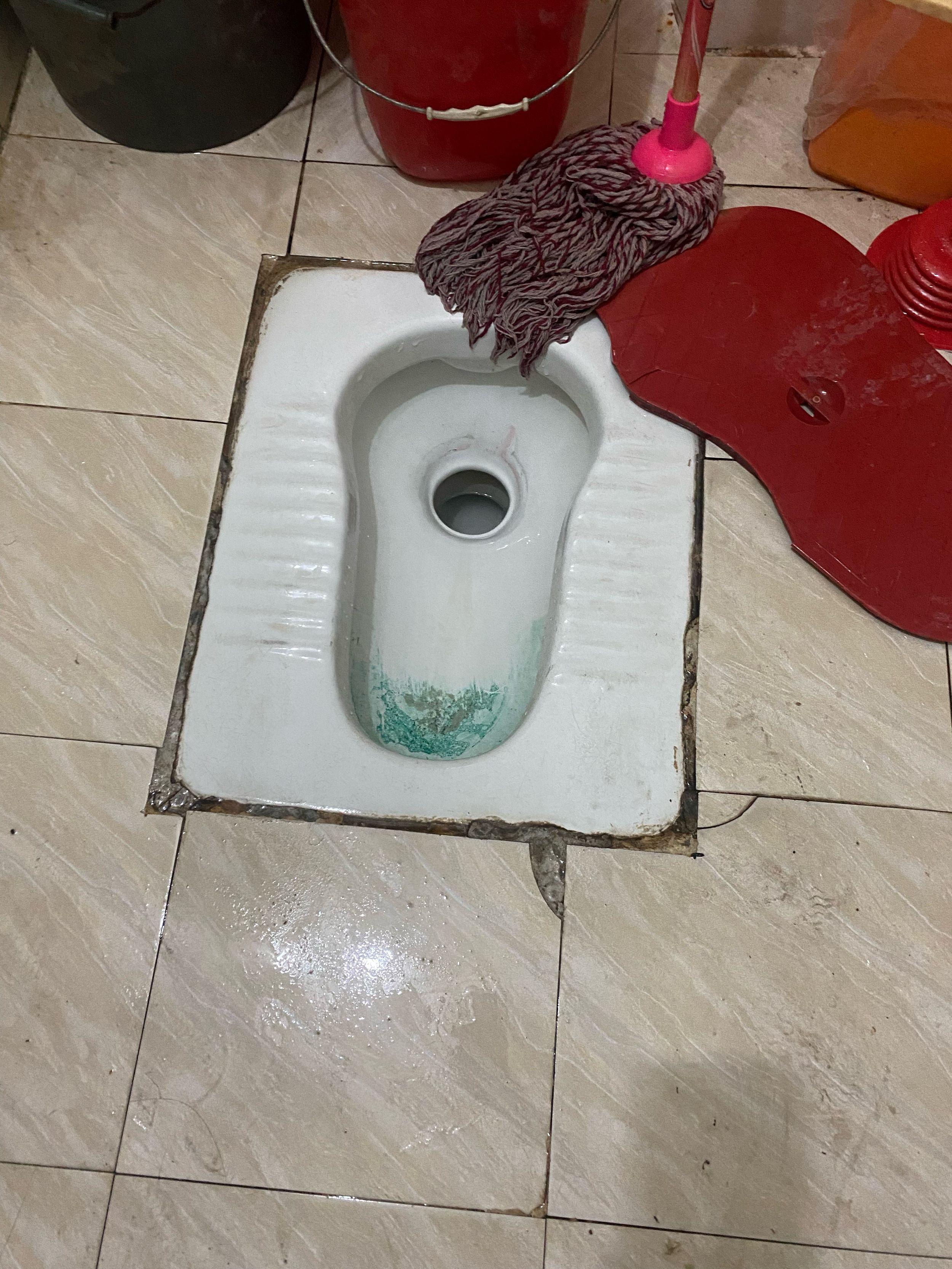 九佛通厕所疏通马桶师傅(马桶被堵住了最有效的解决方法)