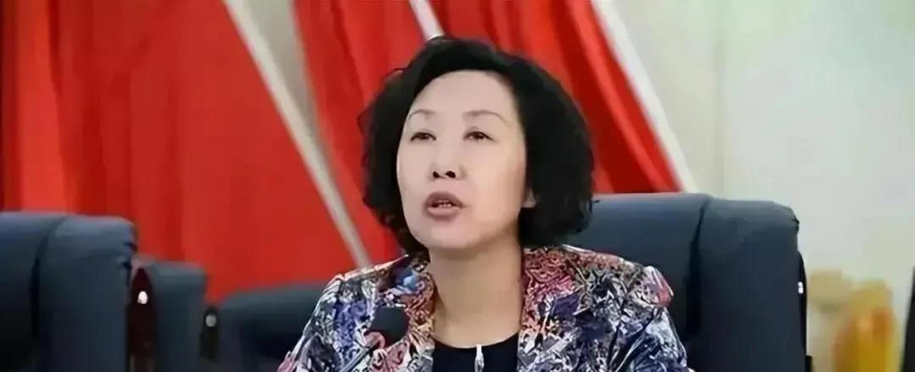 一年开房265次,好色女市长吴丽华落马,找她办事先送小鲜肉 近日,甘肃