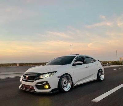 思域2021款两厢落地多少钱?