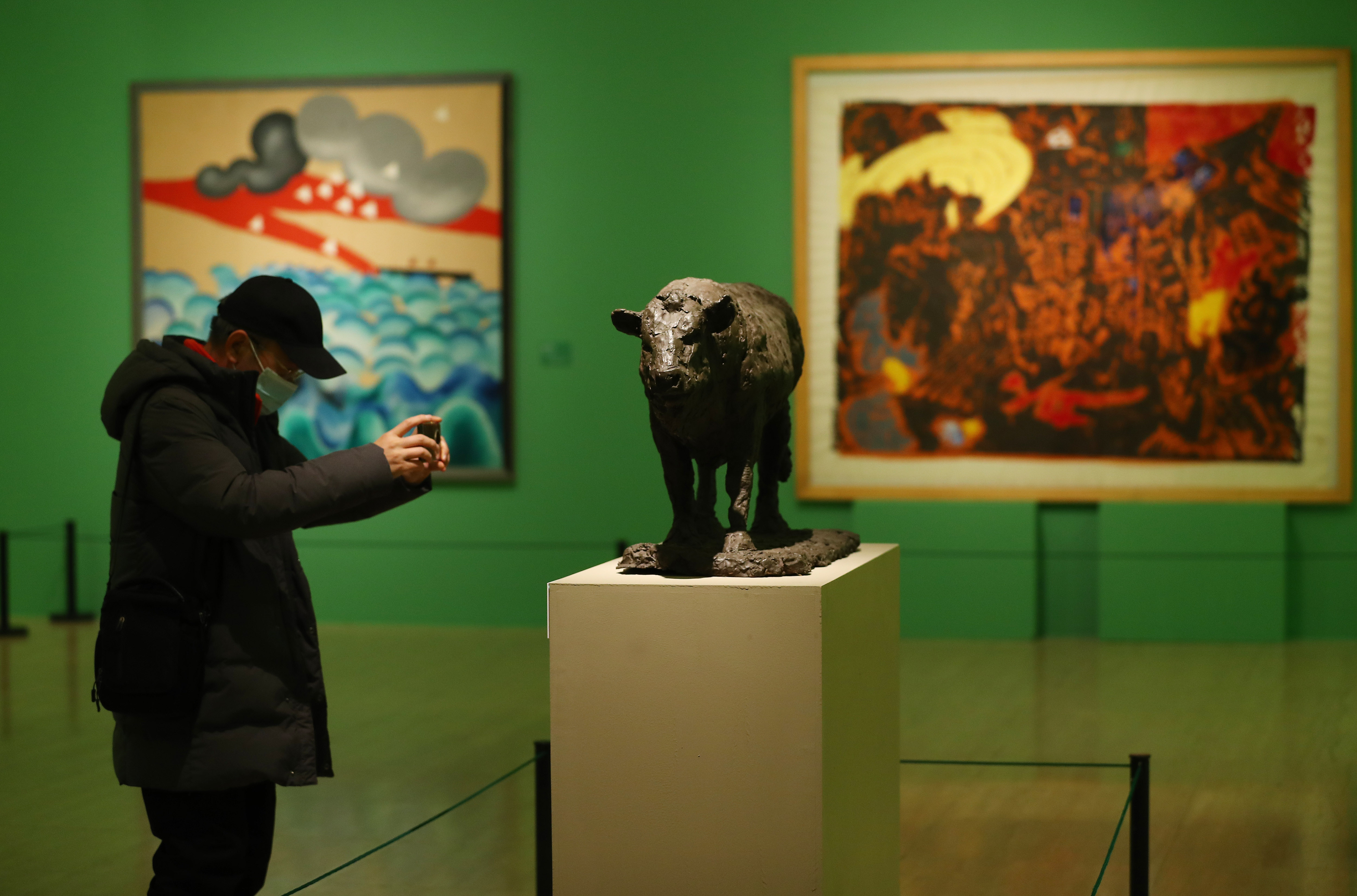 "美在耕耘"中国美术馆2021新年大展喜迎瑞牛