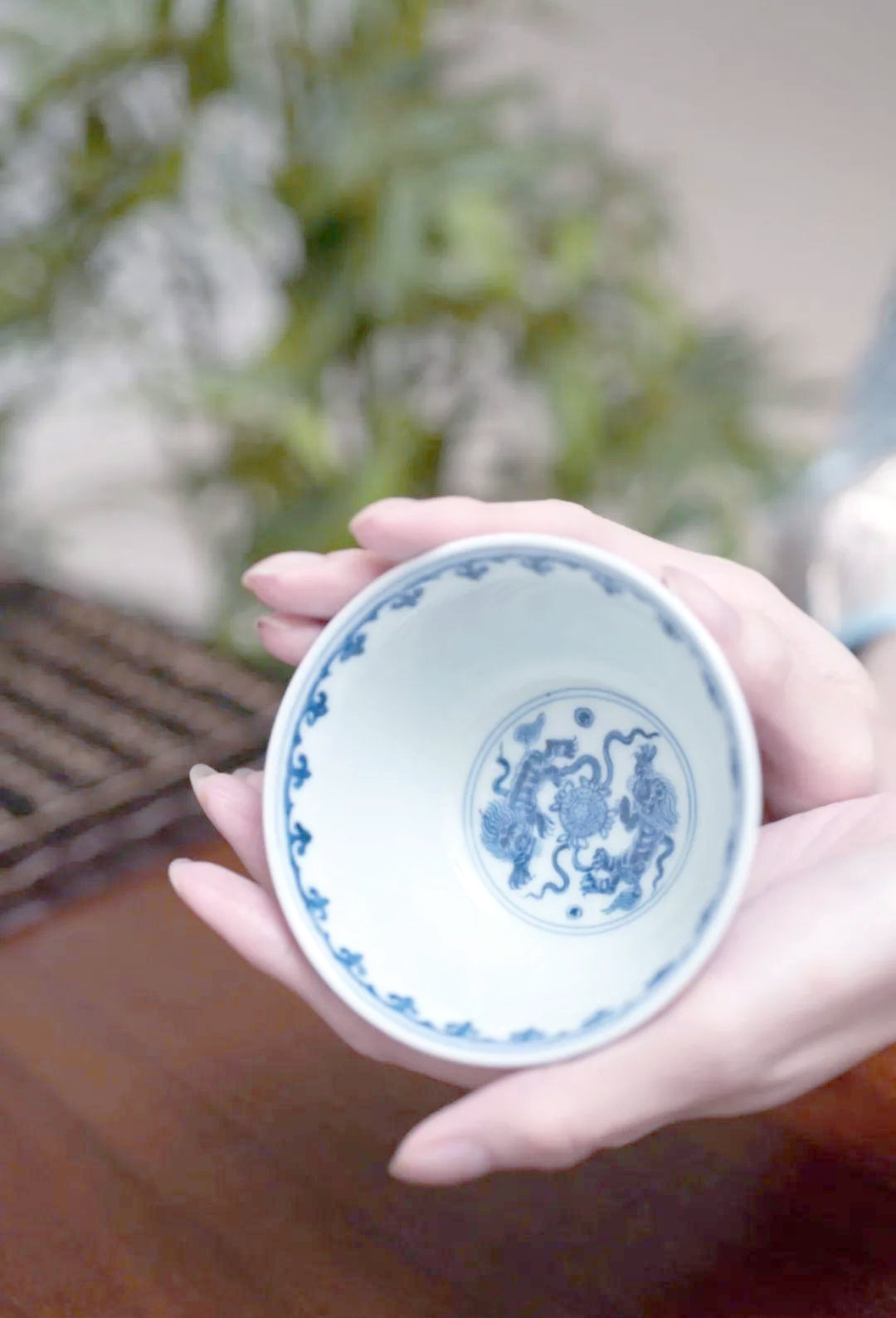 厚森窑青瓷:双狮戏绣球,吉祥图案的传承与演绎