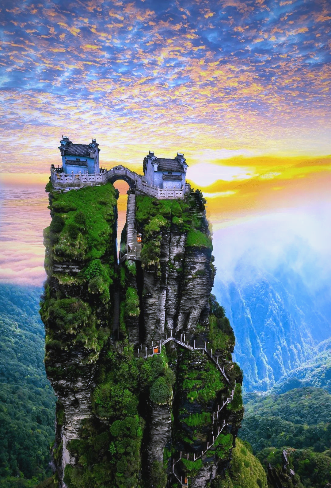 梵净山探秘:贵州的绝美山川与丰富文化