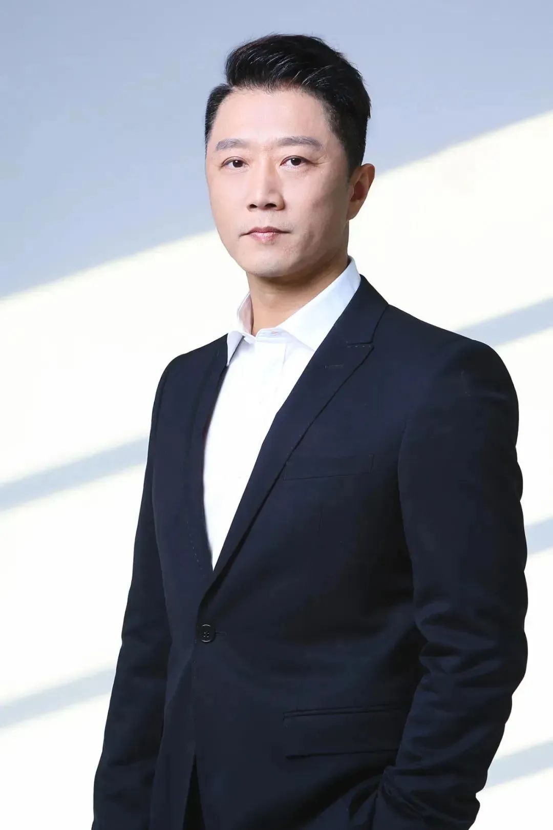 吴正丹,魏葆华:从"肩上芭蕾"cp到杂技舞剧《化·蝶》76白玉兰戏剧奖