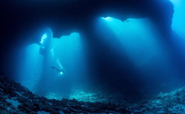 帕劳蓝洞-潜水者的圣地