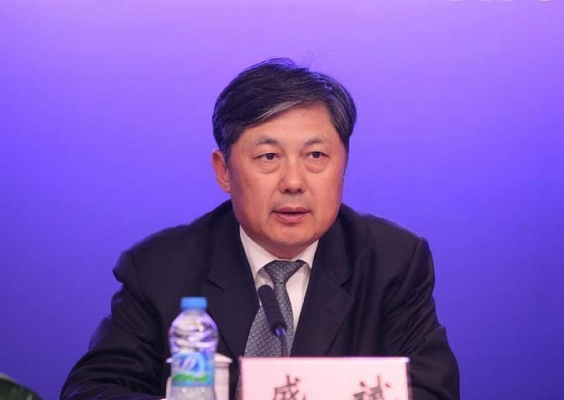 南方都市报消息,4月7日上午,南山区蛇口街道澳城花