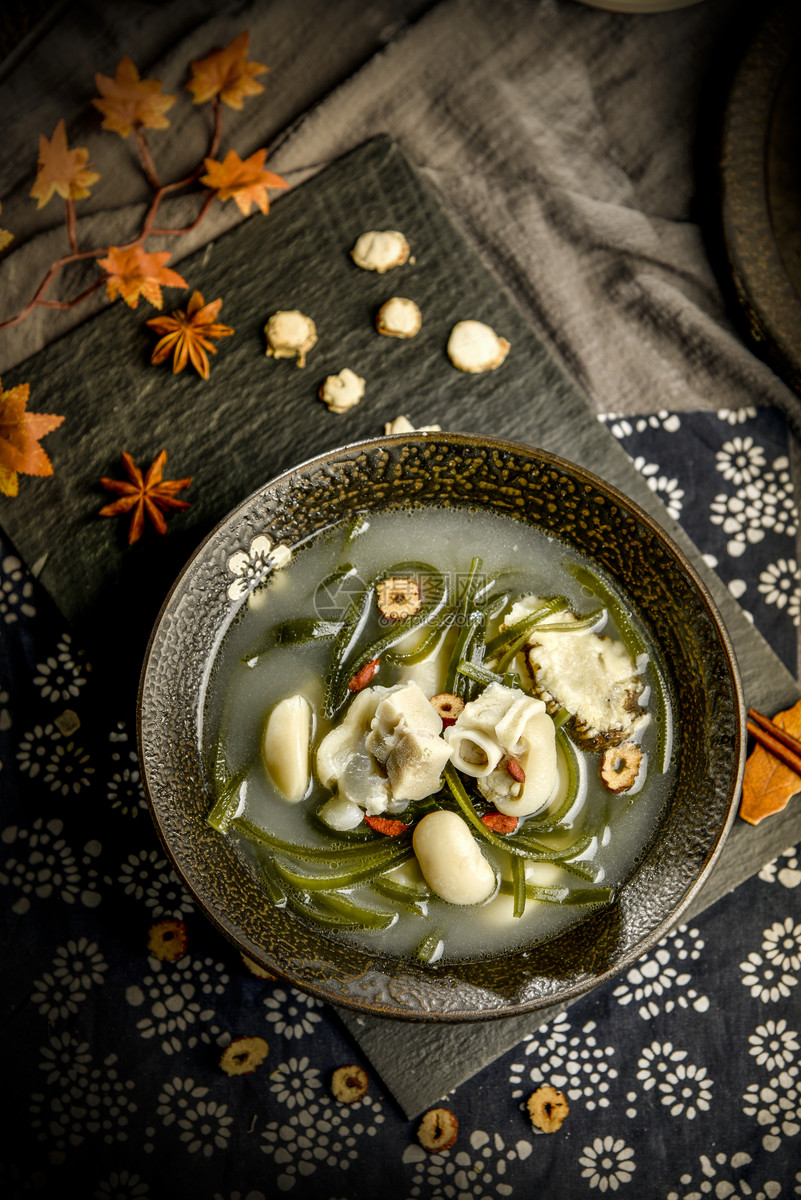 养生私房菜海带瘦肉汤