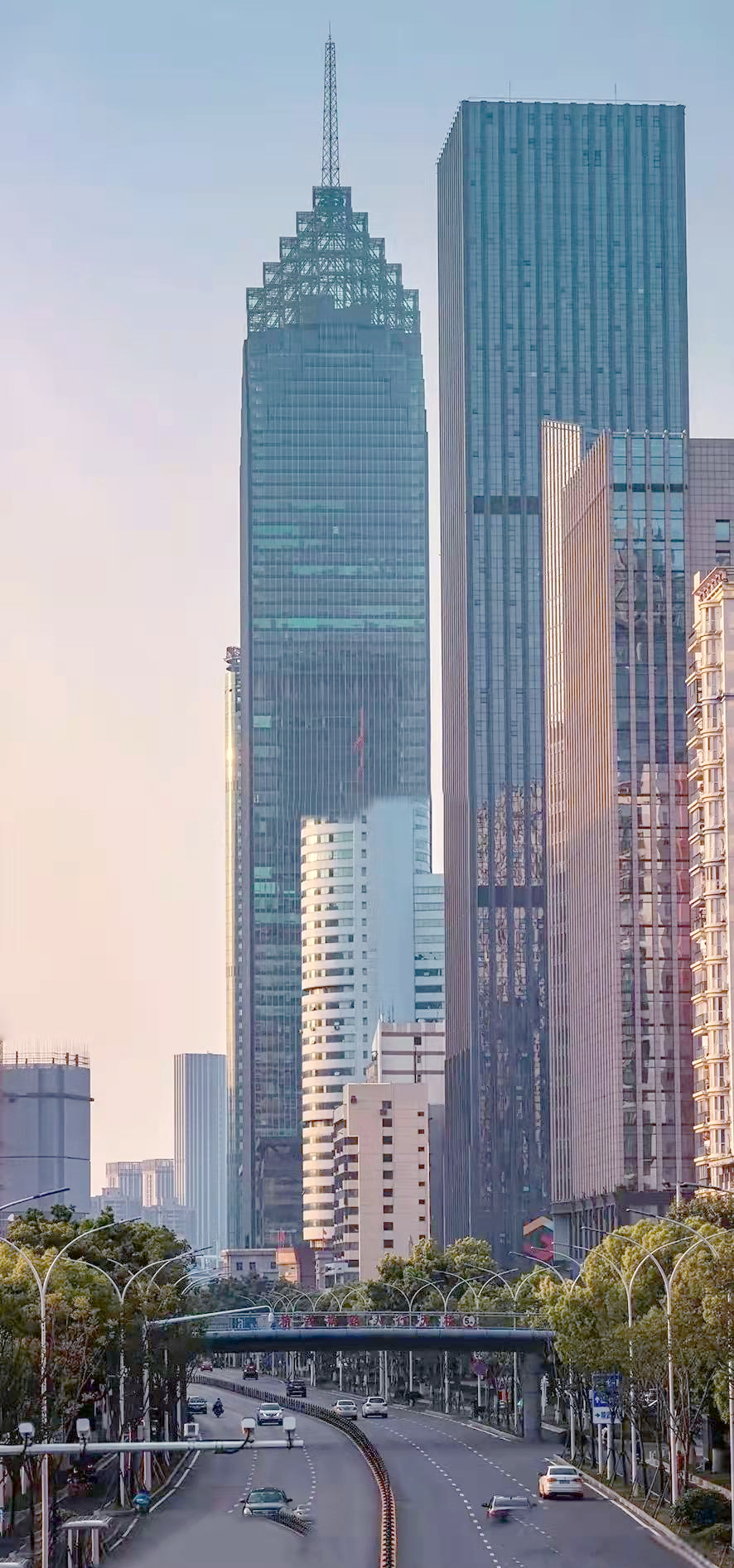 武汉摩天大楼大盘点,你了解这座城市的建筑高度吗