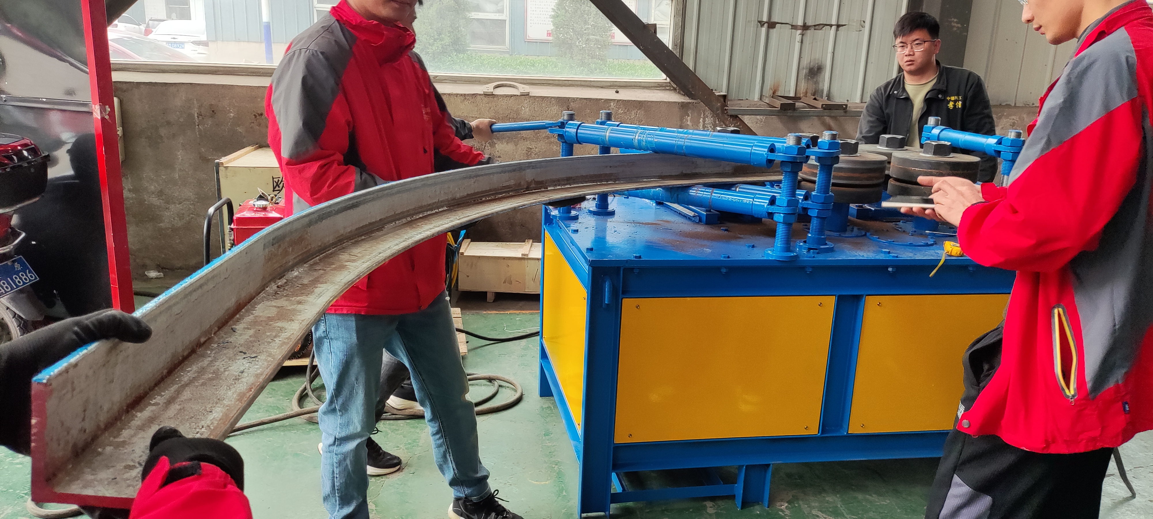 内弯外弯加工角钢弯圆机器