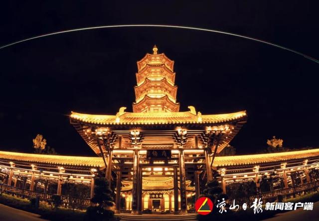 文化建筑美炸了华灯初上唐园璀璨夜景美不胜收