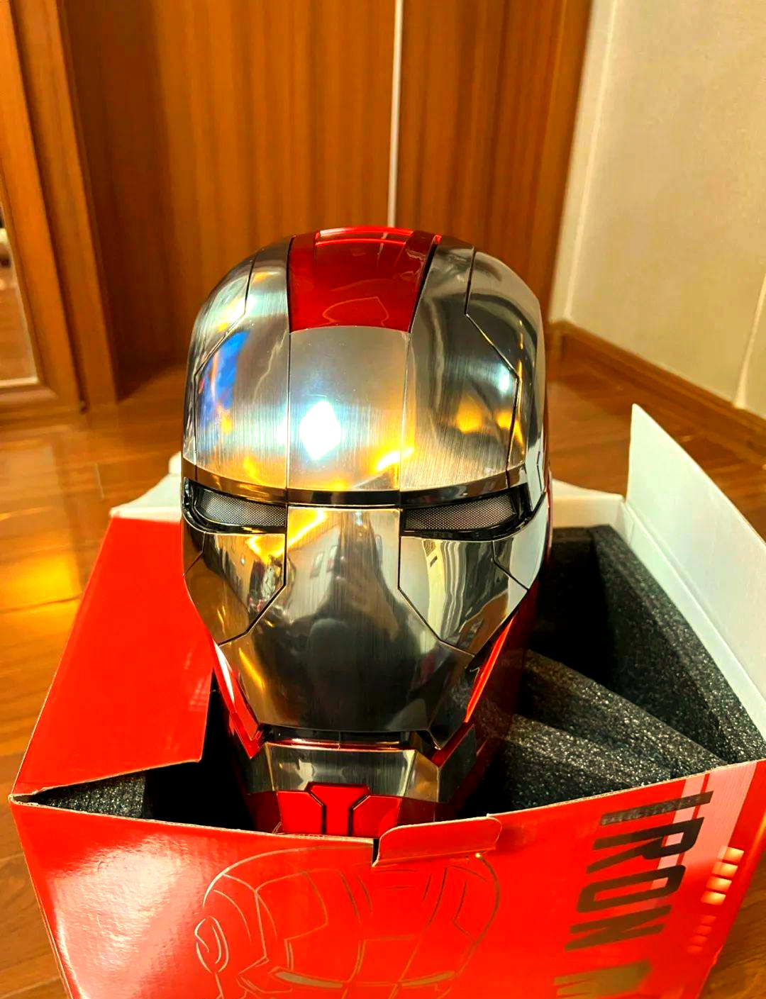 钢铁侠mk5头盔:危机守护与科技便捷的极致结合