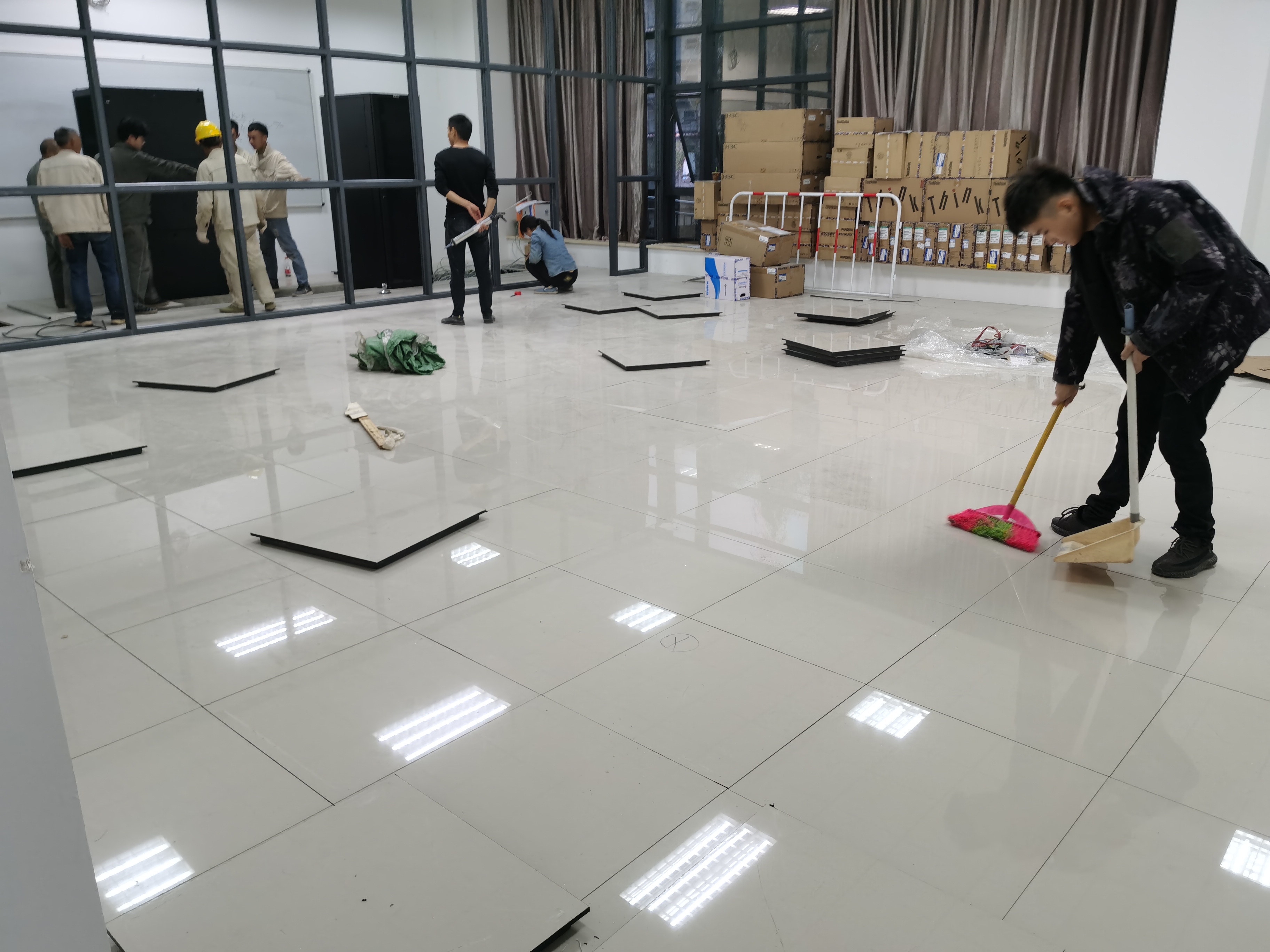 重庆防静电地板清洁技巧