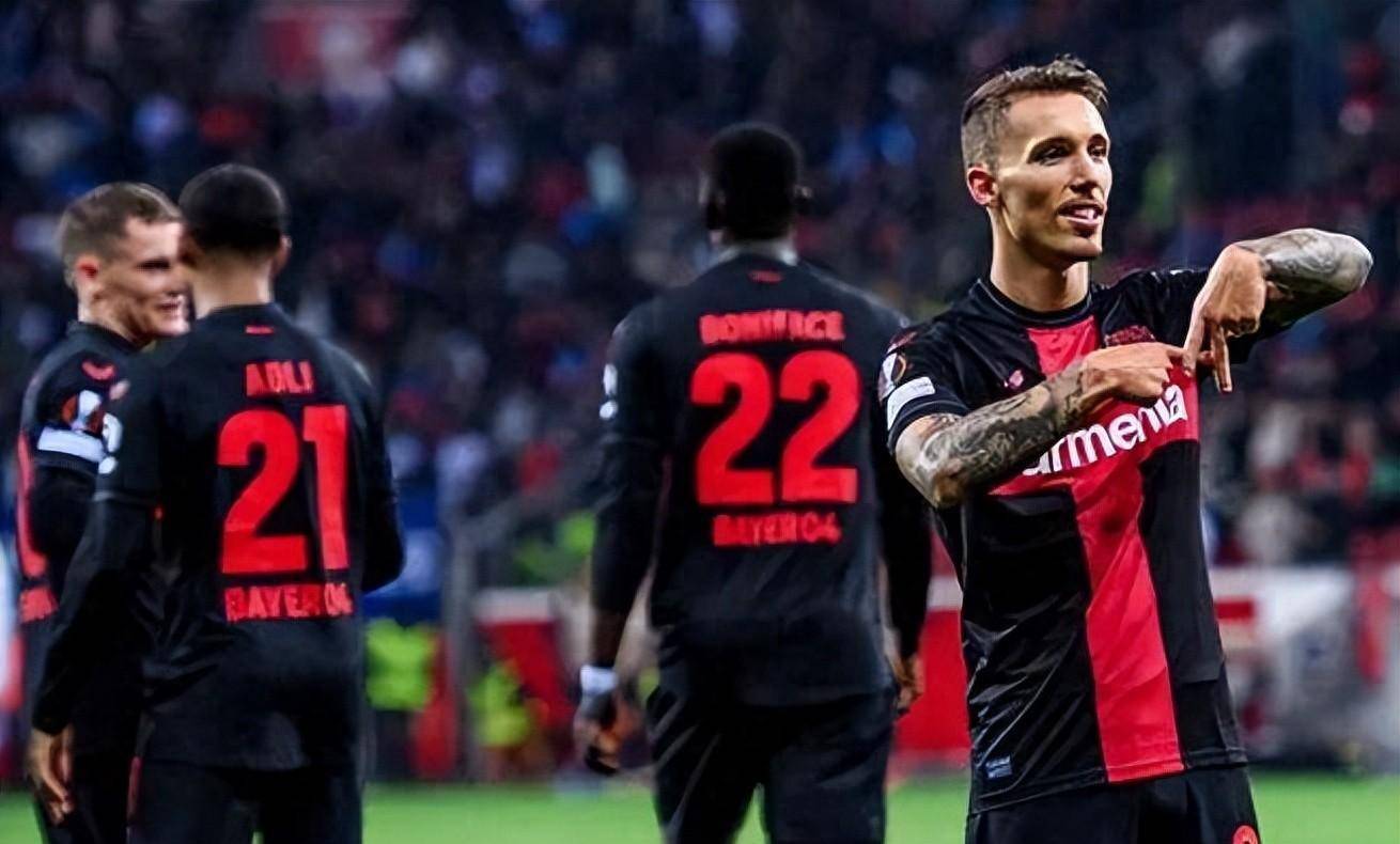 4-0!勒沃库森踢疯了!7连胜,力压拜仁领跑德甲,维尔茨助攻王