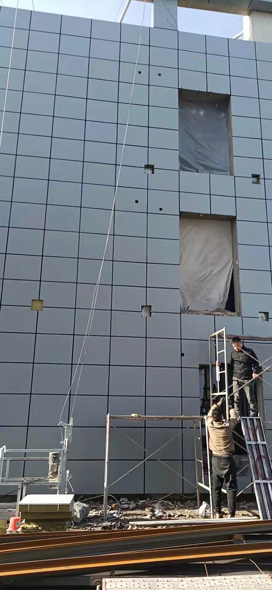 专业生产厂家——铠正金属外墙保温一体板