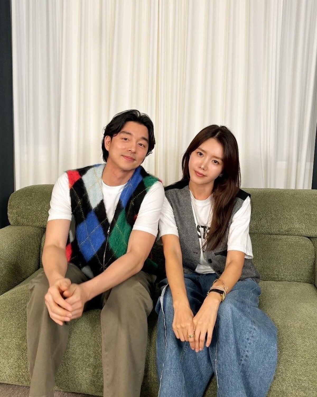 合体蔡贞安分享拍摄趣事,大赞:「姐姐根本是初恋!」