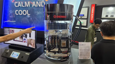 价值36万的散热方案！安耐美推出浸没式液冷：压制四块RTX 5090没压力