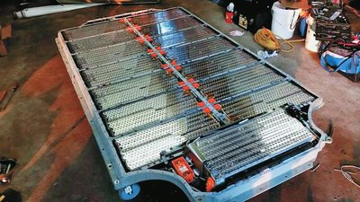 特斯拉电池寿命一般多长时间,特斯拉电池终身免费更换吗?