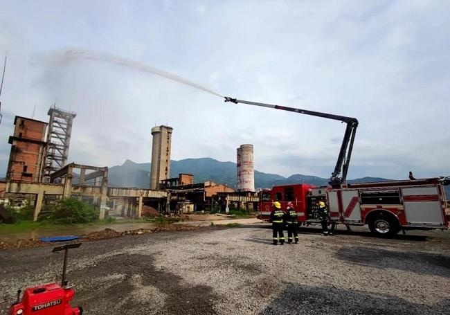 福建消防救援总队:举行全省高层建筑跨区域灭火救援实战演练暨实战