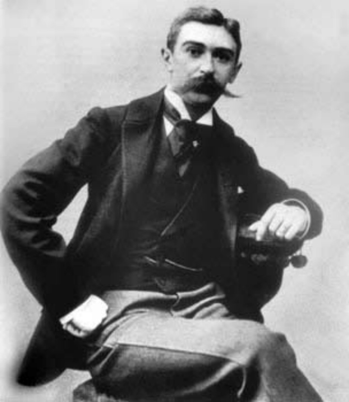 艺术传承迎百年奥运,顾拜旦雕像创作展正式启动