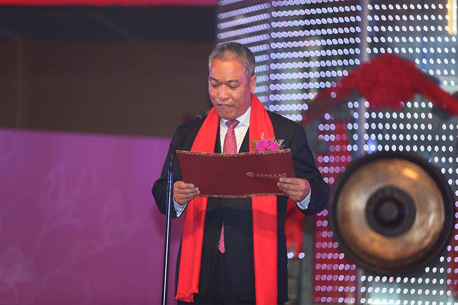 低调的金华富豪王敏文:45岁创业,57岁公司上市,如今身家190亿