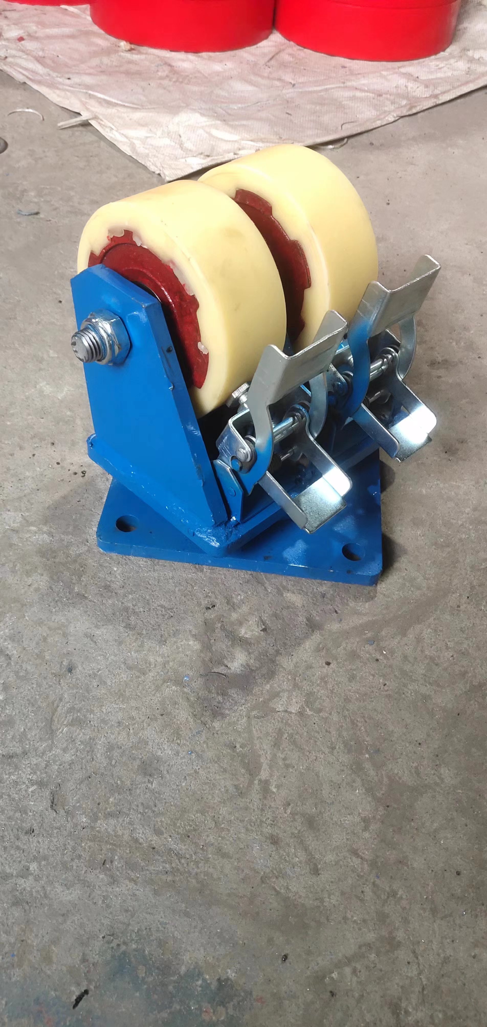 2吨重型万向轮,重型铁芯尼龙万向脚轮