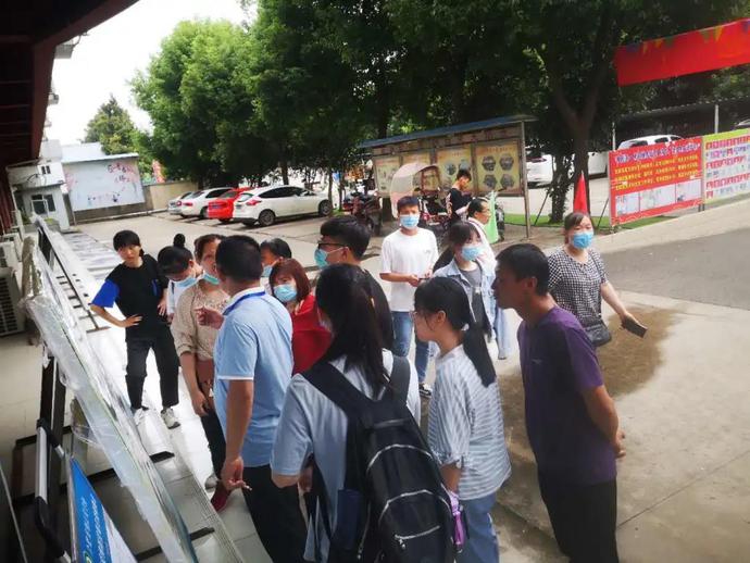 不负青春,扬帆再起航!合肥龙翔高复学校火爆开学