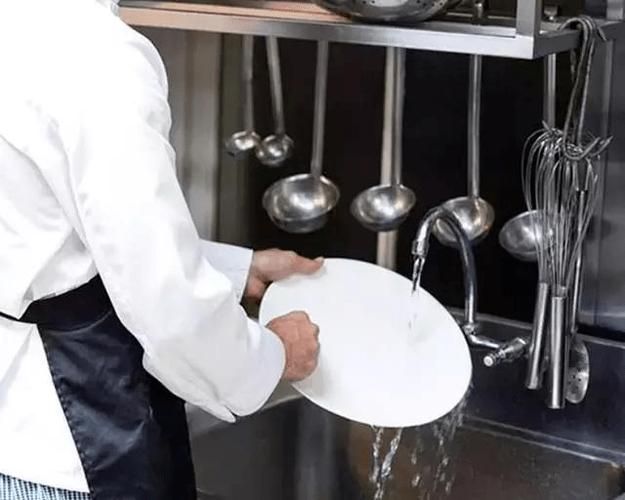 急招洗碗工工人02 急招洗碗工小时工