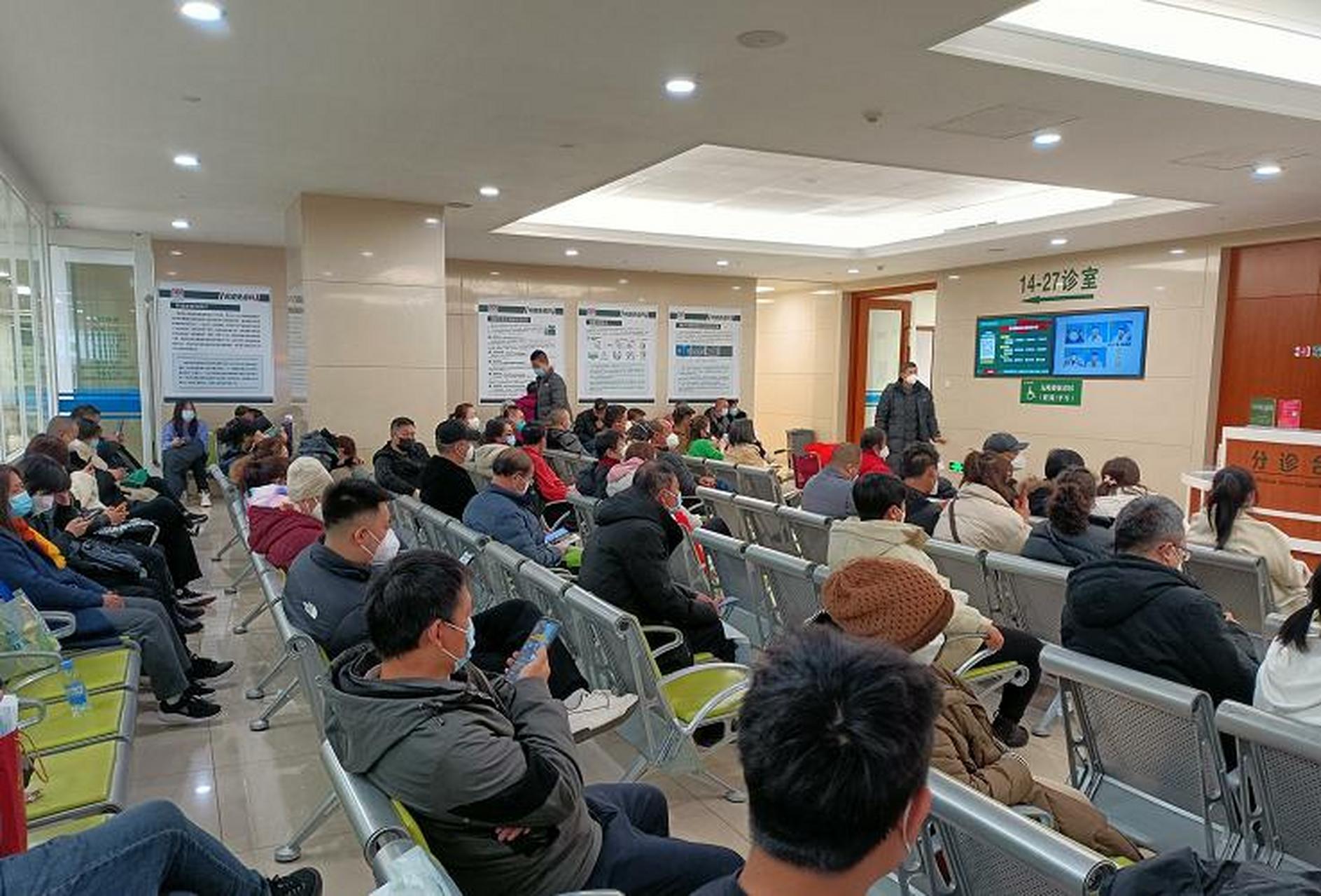 北京(301)解放军总医院,来到北京看病,不要比谁有钱,就比谁在北京有人