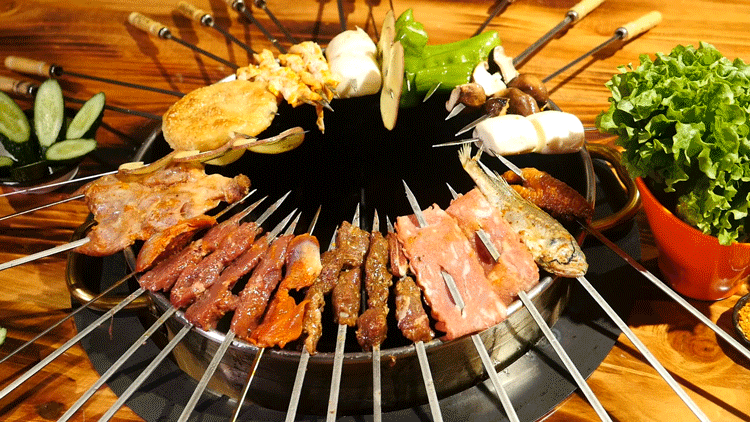 相聚梁山烤肉,让烧烤的热情和这个夏天一起燃起来!
