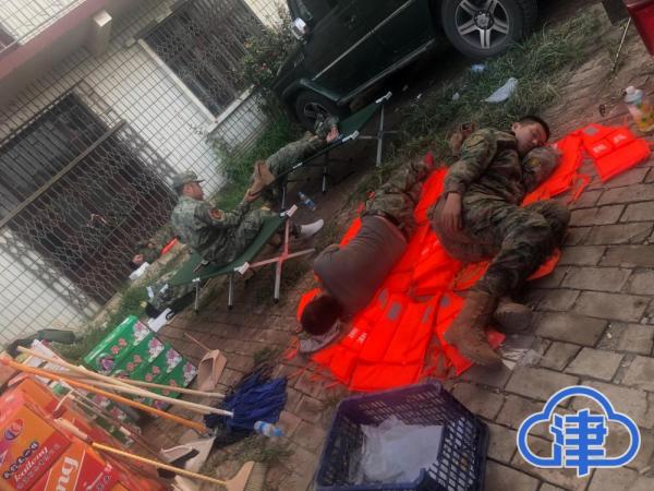 "我们是中国民兵!" 天津警备区防汛一线民兵群像