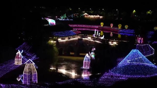 点旺"乡愁灯",激活"夜经济"!清镇乡愁贵州景区"火"出朋友圈