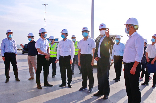 黄振饶率队到广东开展考察调研