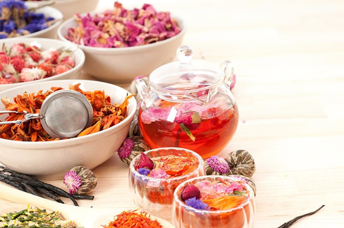 苗族万花茶,品一口清香缕缕的美好滋味!