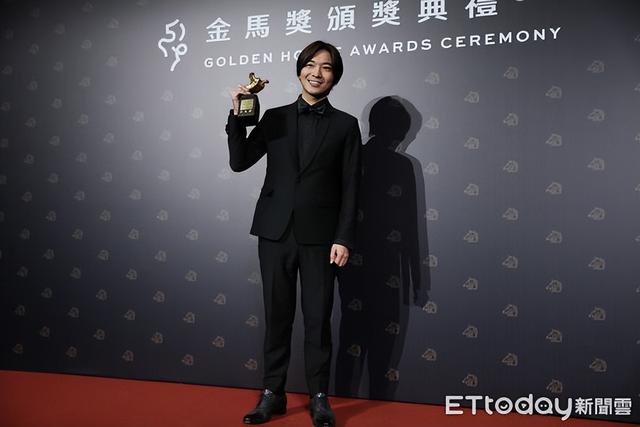 柯孟融《咒》夺奖!告白主播辣妻:没有她就没有这部电影