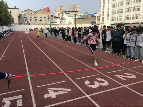 淮南七中举行秋季田径运动会
