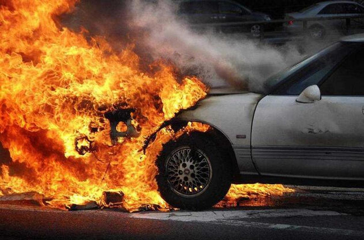 汽车失火是什么原因造成的