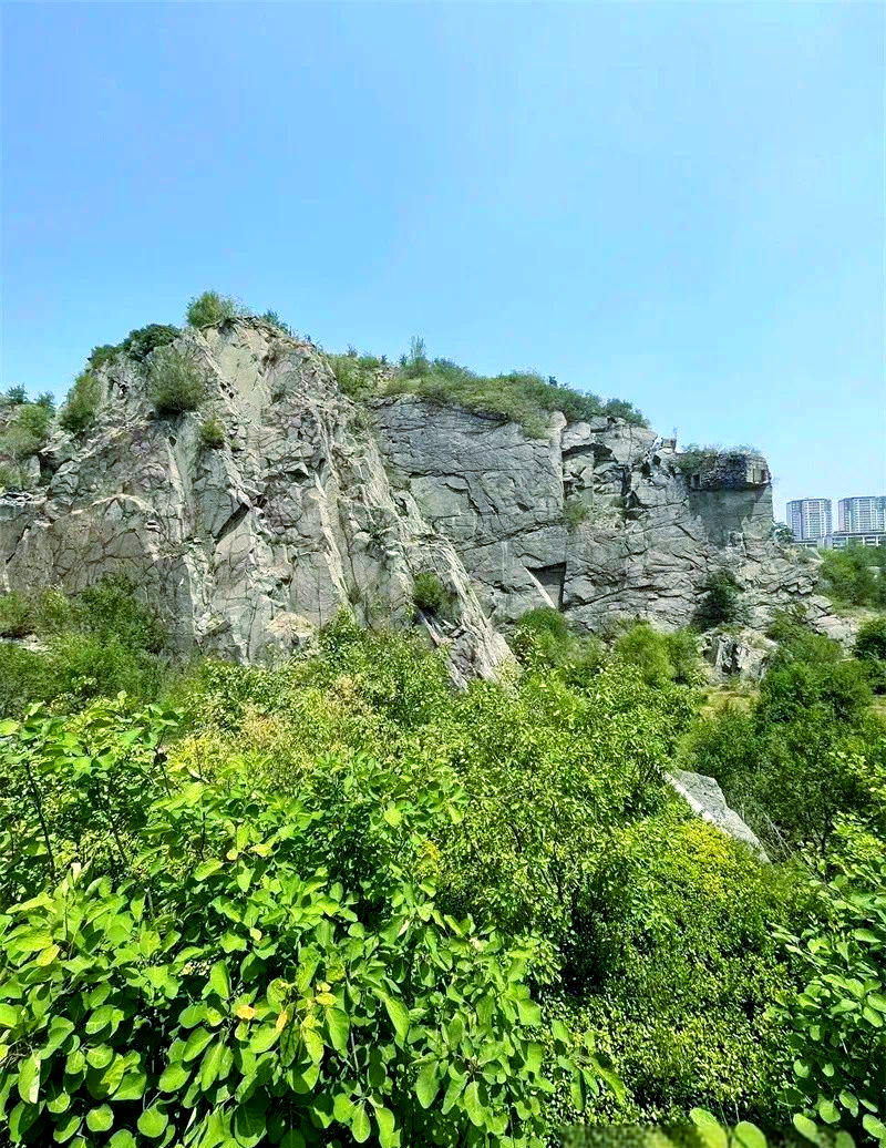 卧牛山公园:从采石场到风景胜地的转型之旅