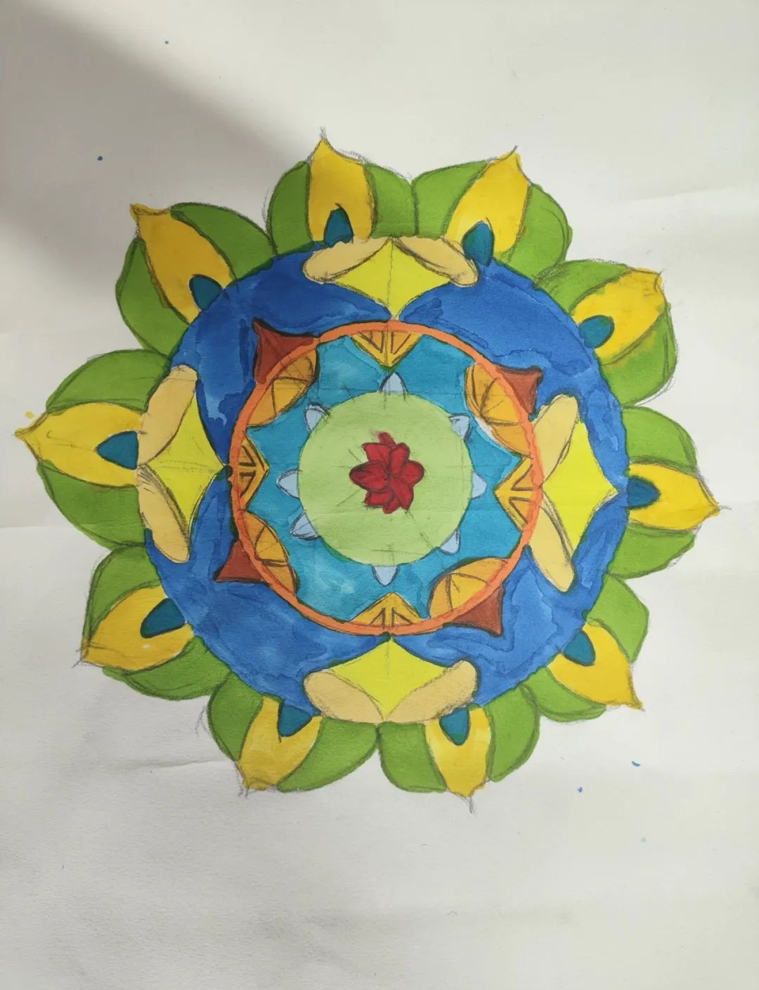 感受数学之美,淇县太行中学轴对称图形设计大赛精彩回顾