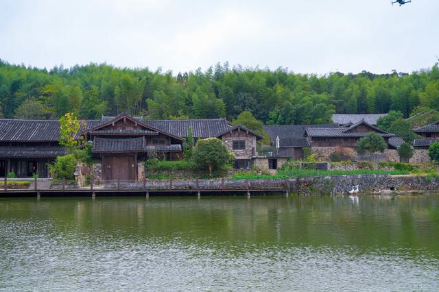 塔头底古村落图片