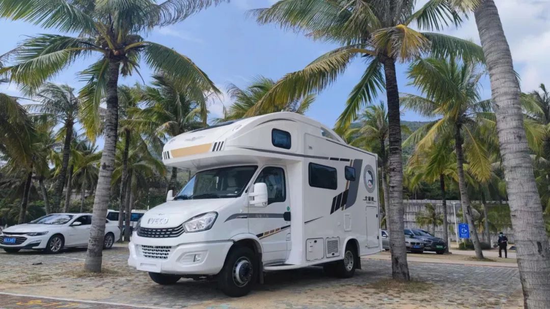 旌航房车北极熊——山海终会相逢,北极熊伴您畅快出行!