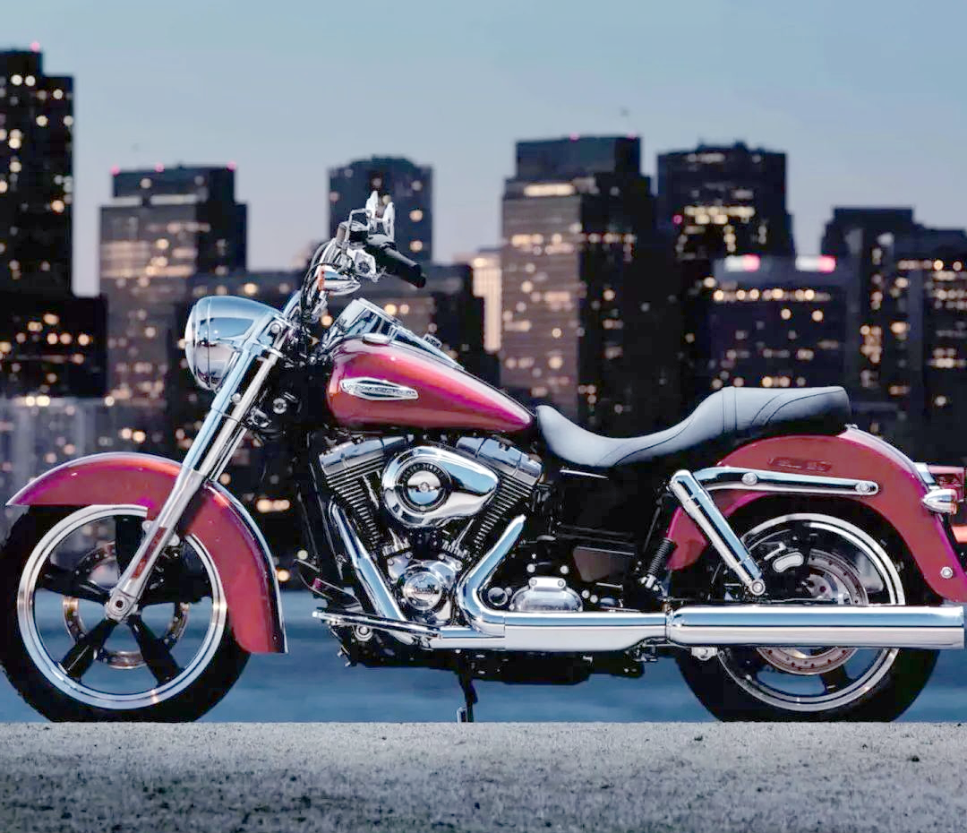 摩托车,不仅是中年人的选择